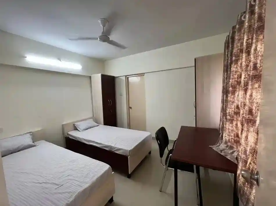 hostel-room-1